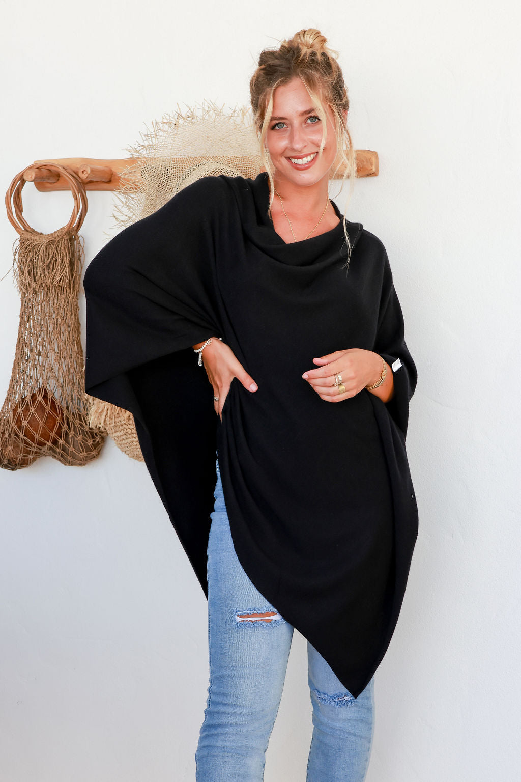 Geelong Poncho Scarf