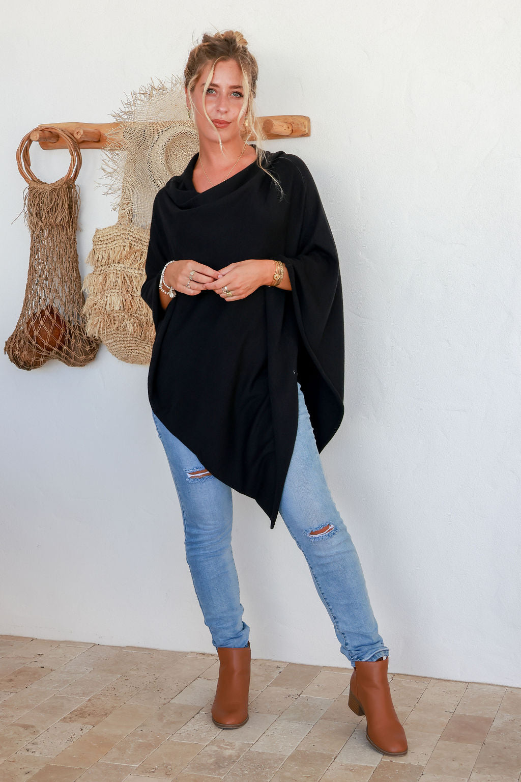 Geelong Poncho Scarf
