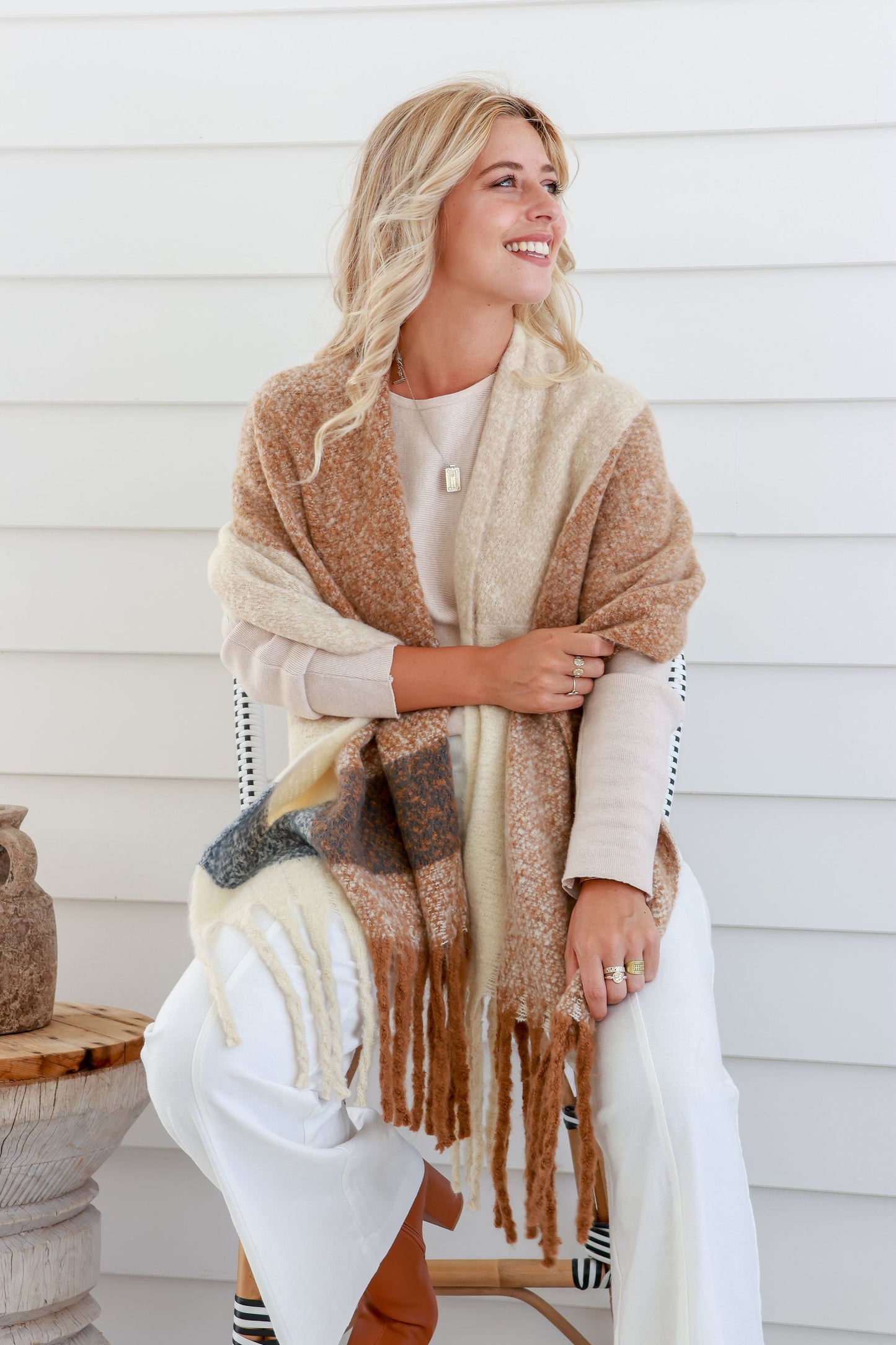 Dapto Scarf