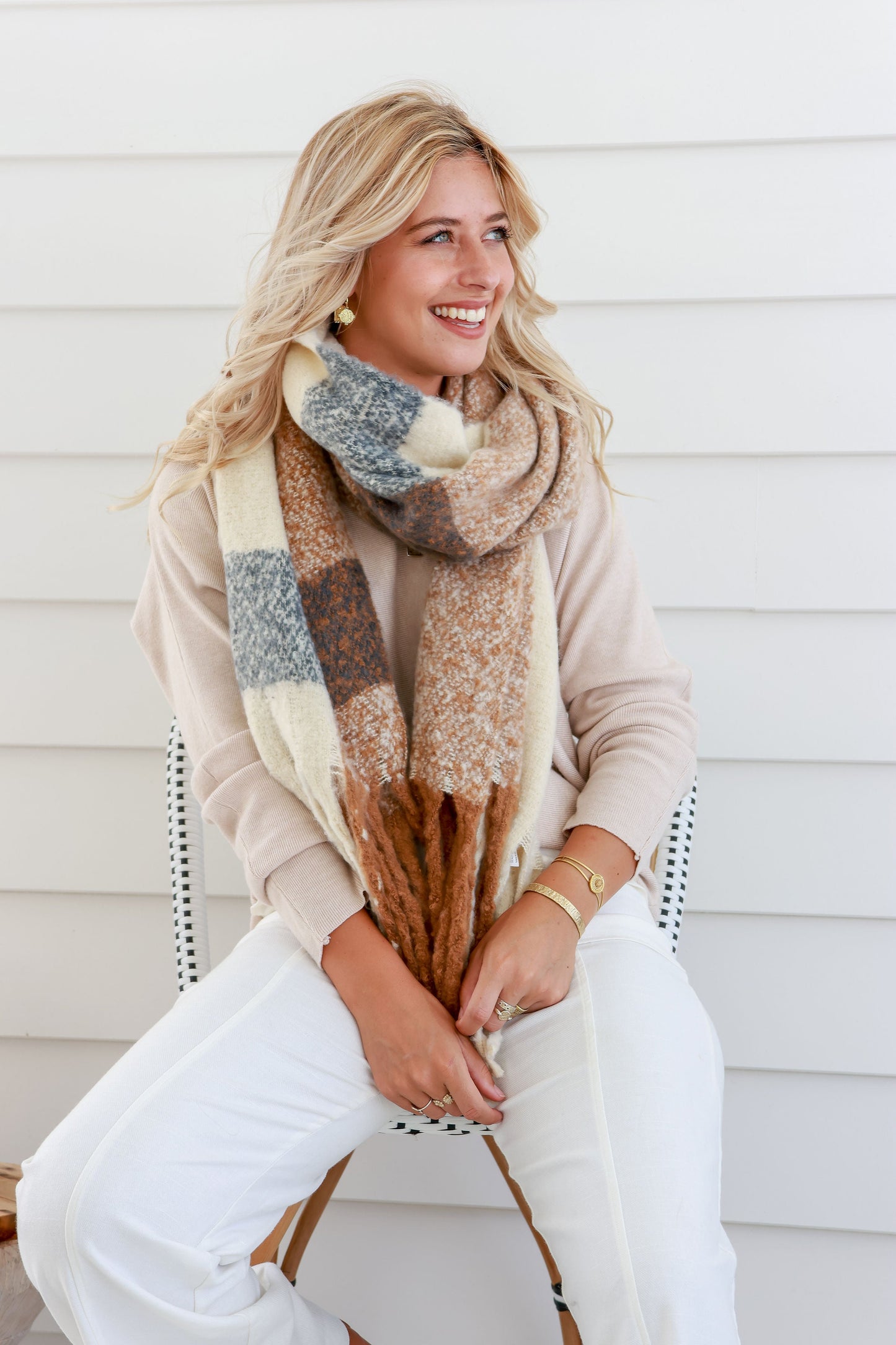 Dapto Scarf