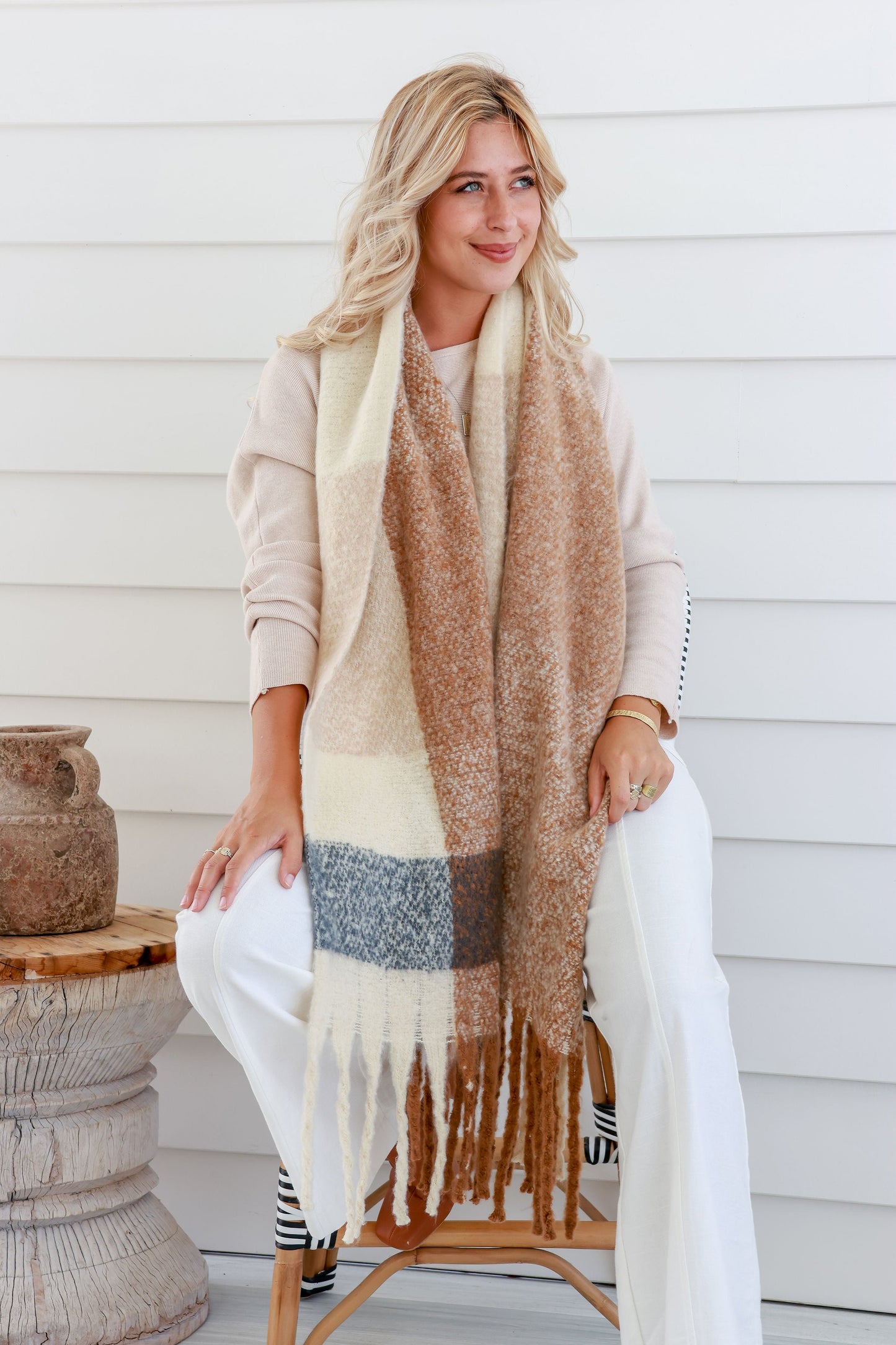 Dapto Scarf