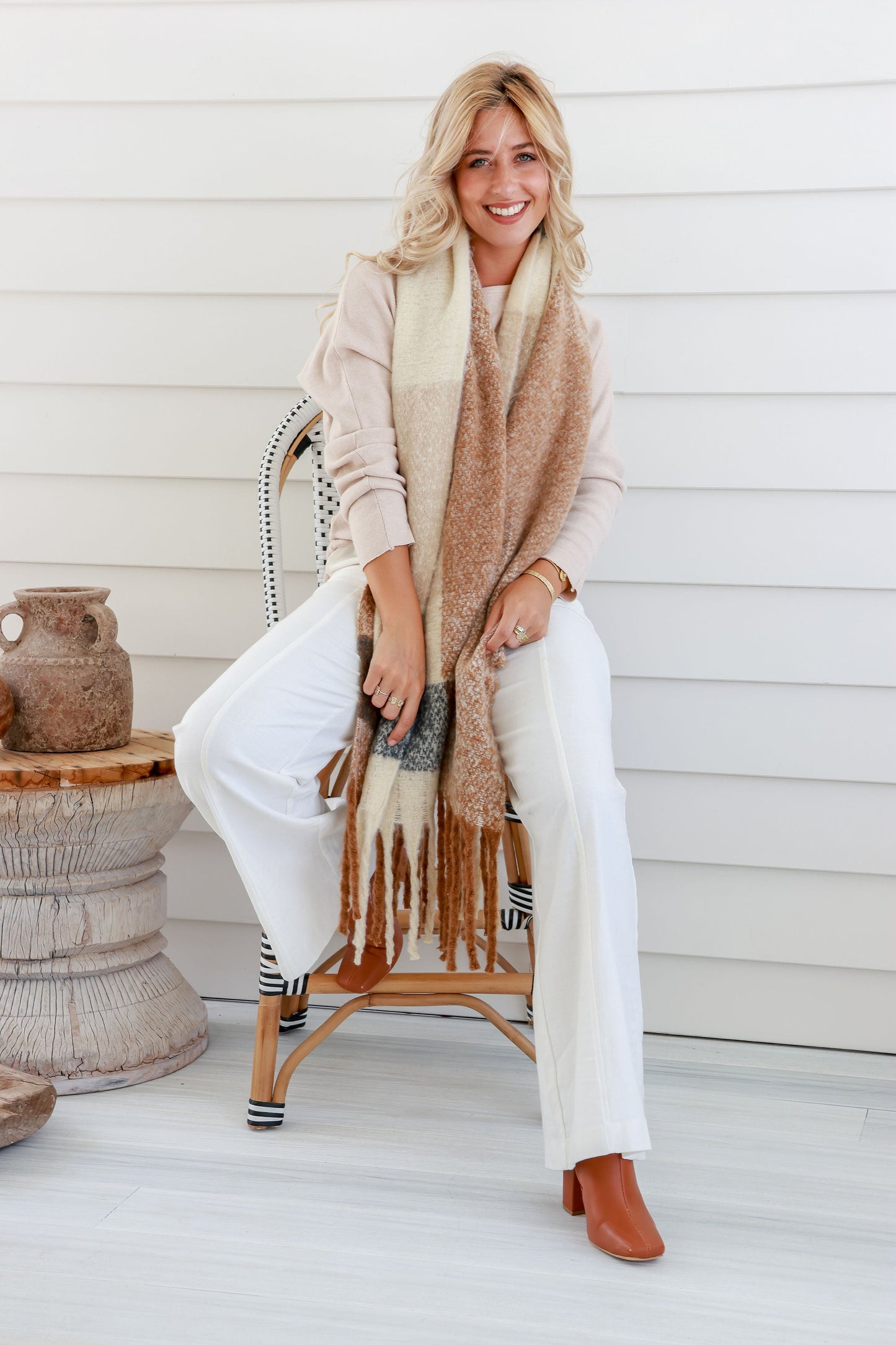Dapto Scarf