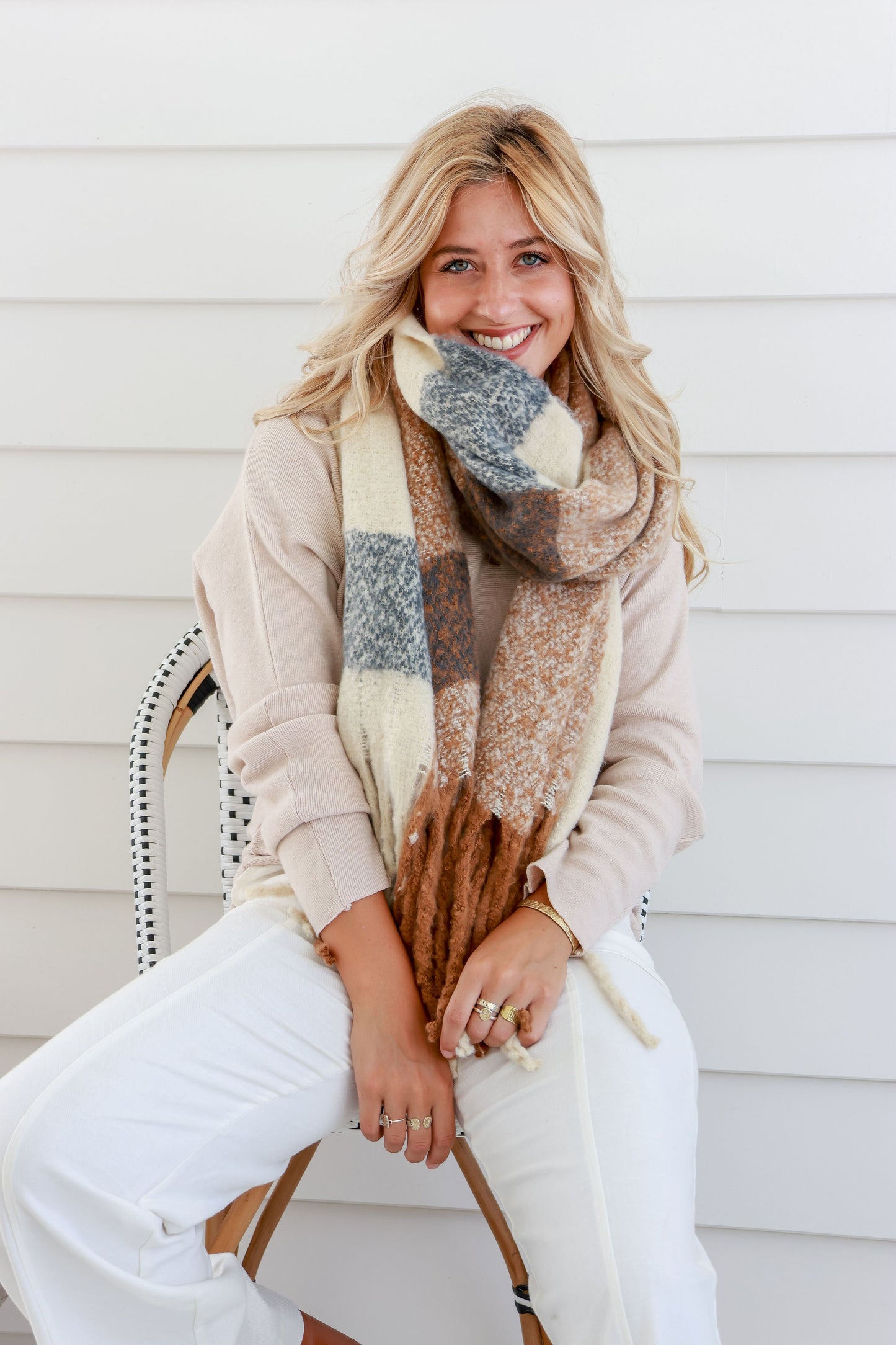 Dapto Scarf